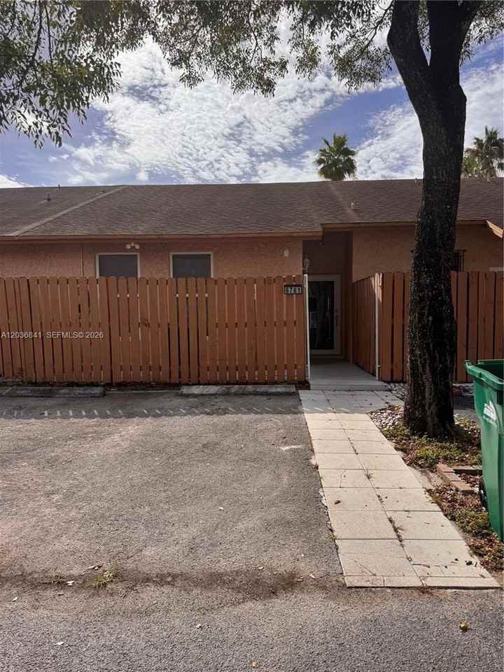 6761 Nw 189th Ter - Photo 3 of 11