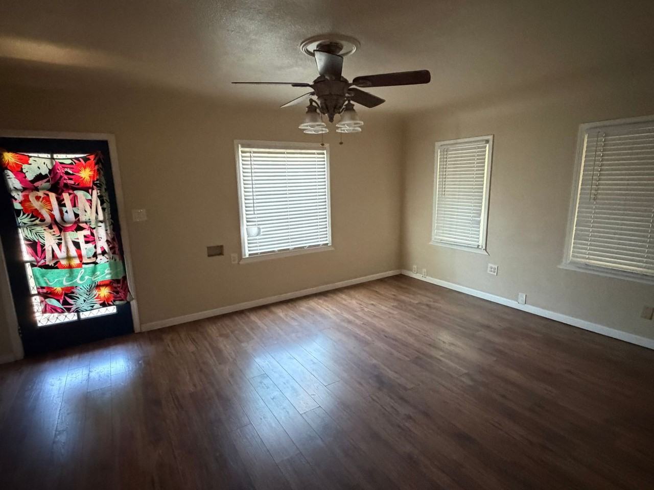 785 E Ventura Ave - Photo 7 of 12