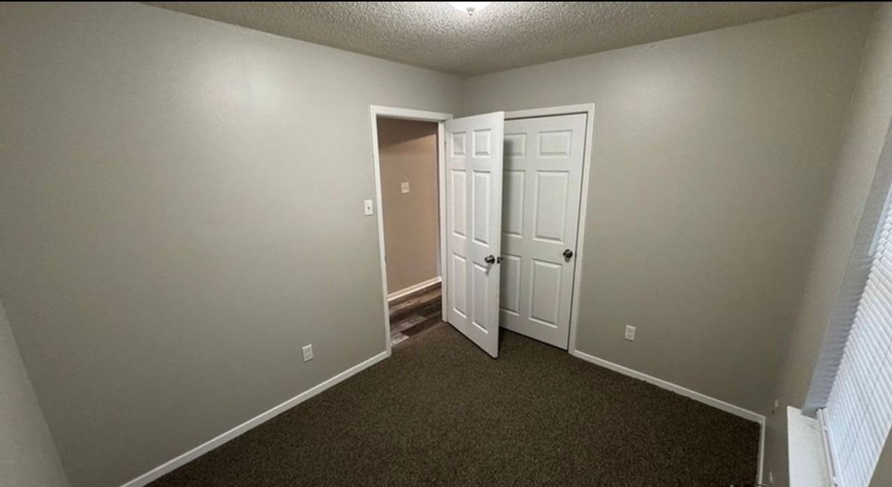 4264 Double Tree Rd - Photo 5 of 7