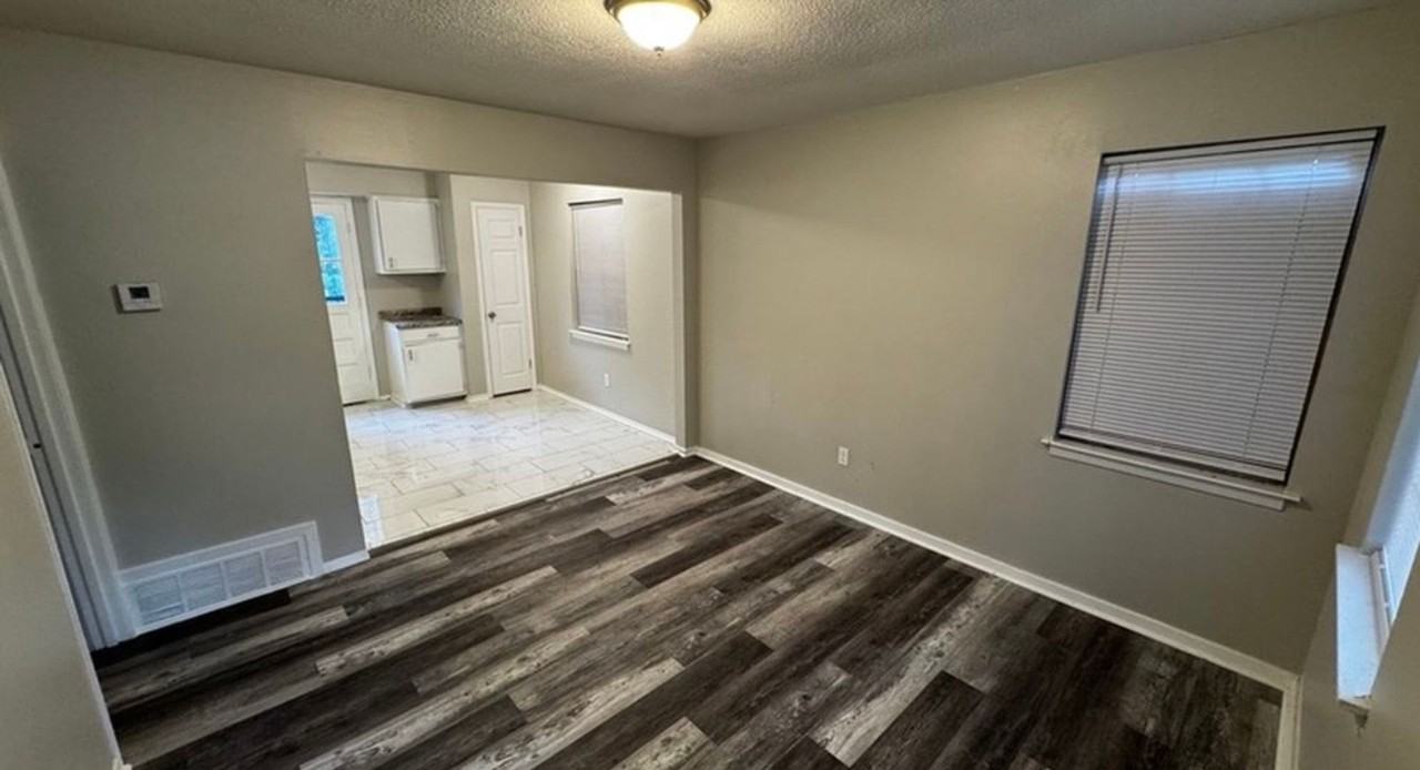 4264 Double Tree Rd - Photo 6 of 7