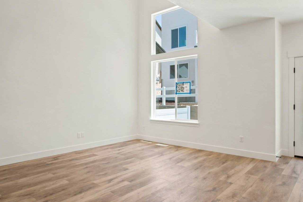 4809 S Olive Ave. - Photo 4 of 13