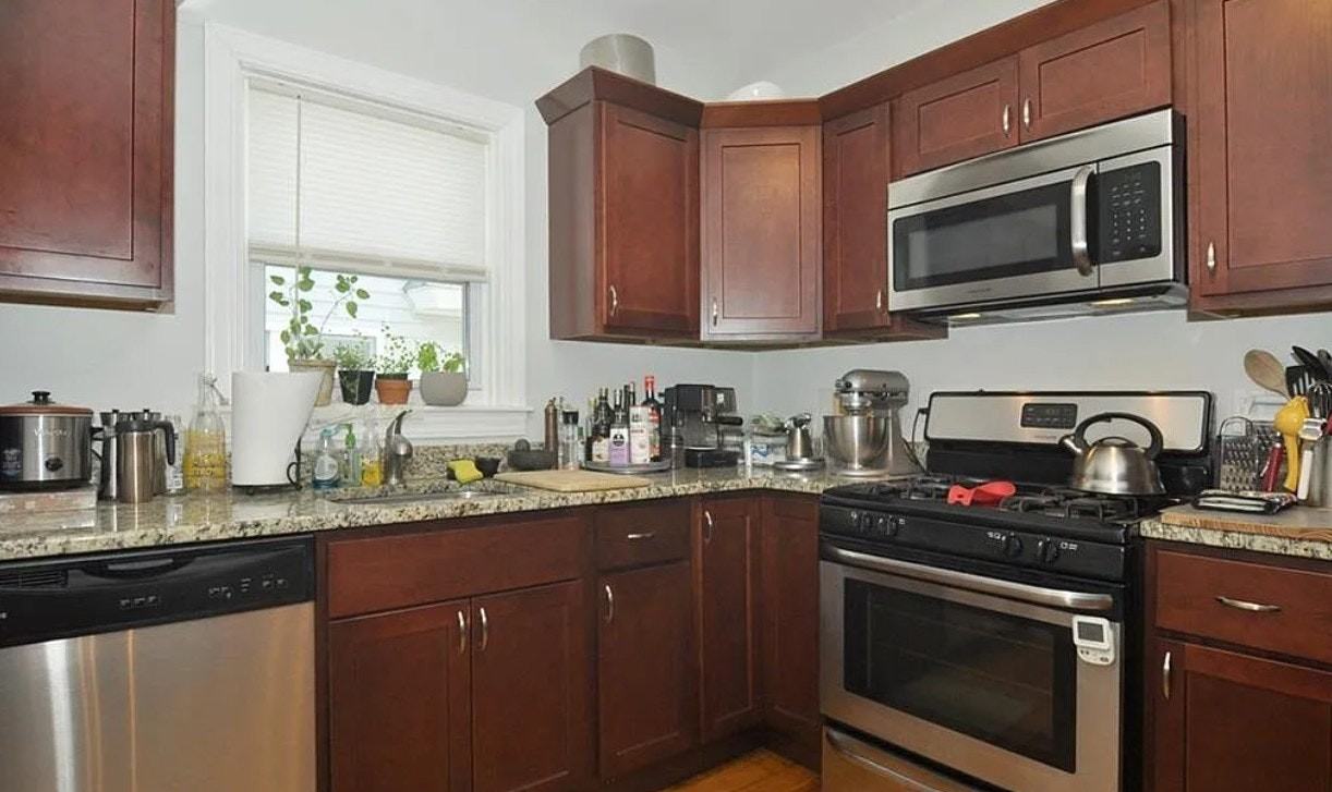 37 Longwood Avenue - Photo 5 of 9