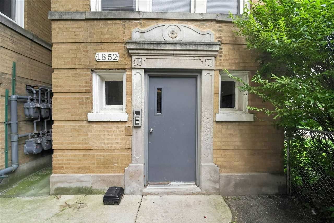 1854 South Central Park Avenue, Unit 1852 - 3E - Photo 7 of 43