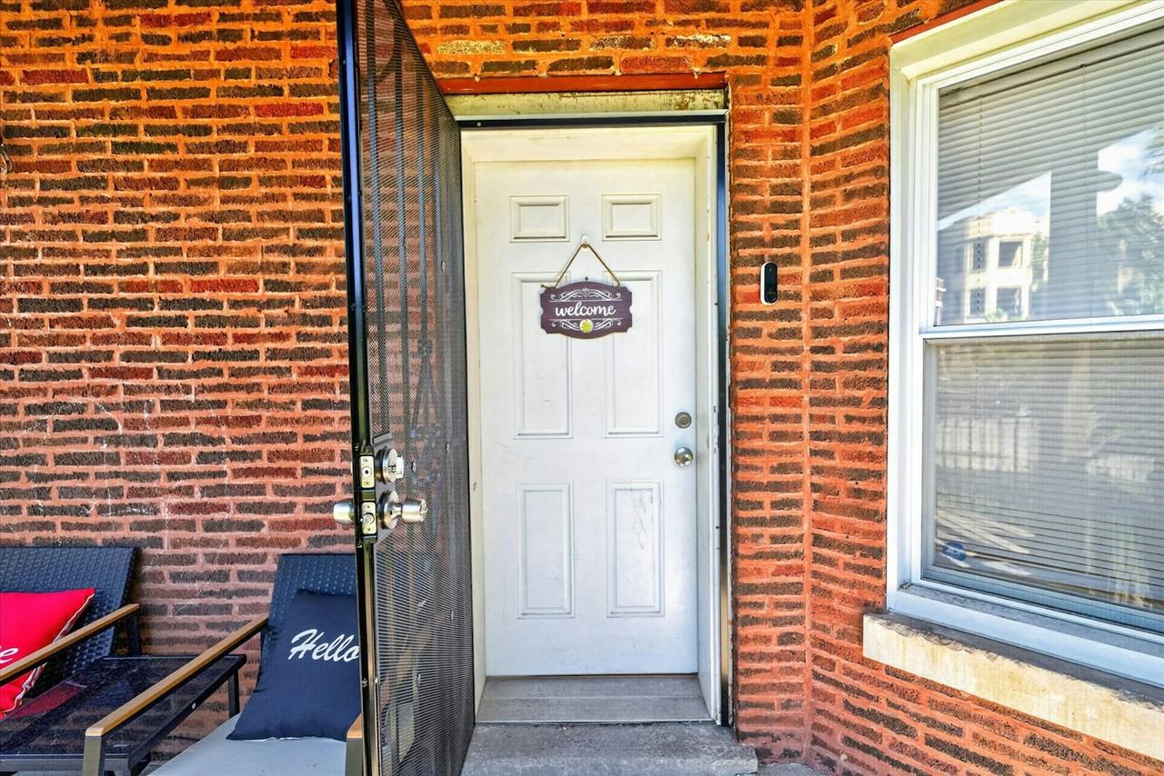3622 West Franklin Boulevard, Unit Garden - Photo 7 of 50