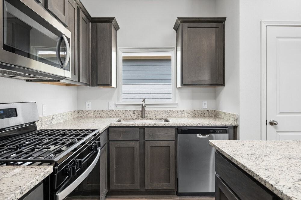 1513 Harvester Dr - Photo 7 of 20