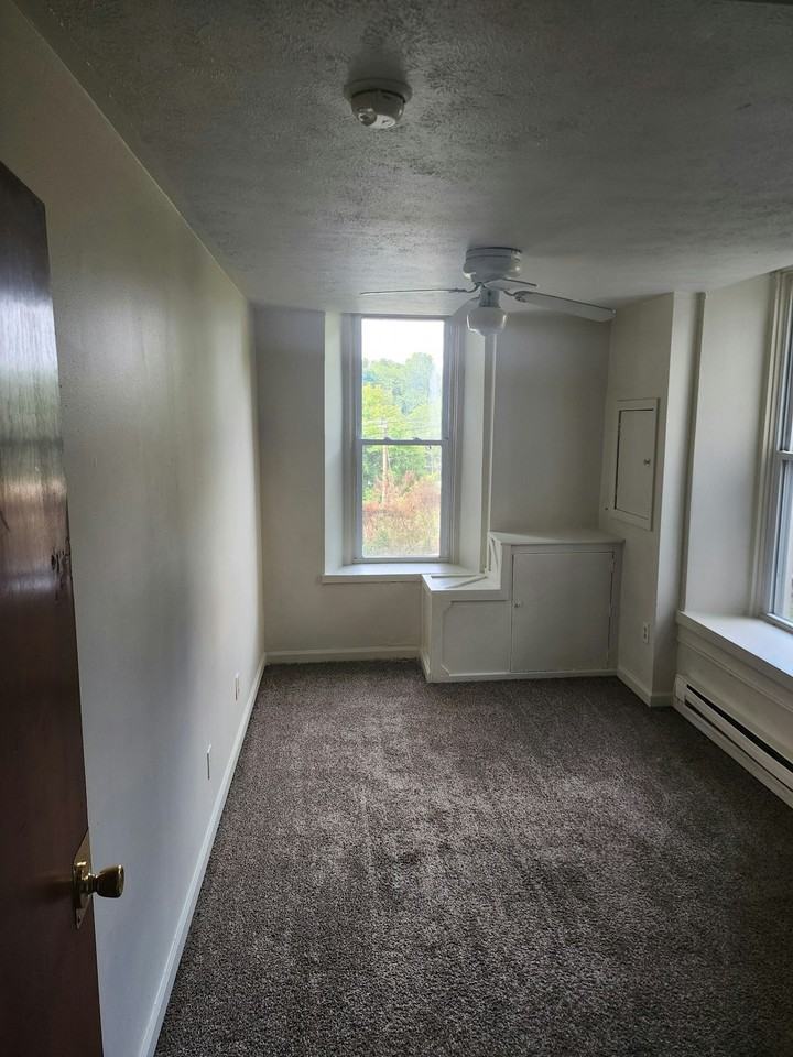 5 East Division Street, Unit 1 - Photo 6 of 8