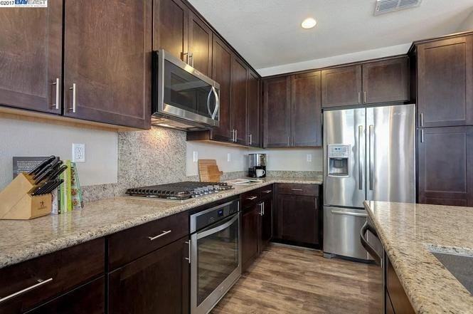938 Flurry Dr - Photo 7 of 21