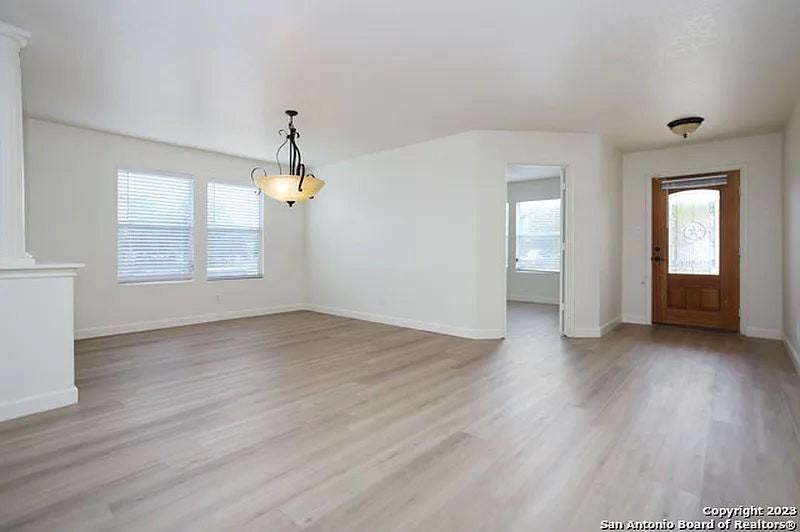 10002 Powderhouse Drive - Photo 4 of 30
