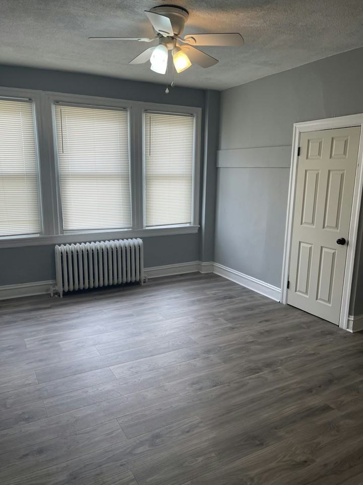6437 North Broad Street, Unit 2nd Fl Front - Photo 6 of 6