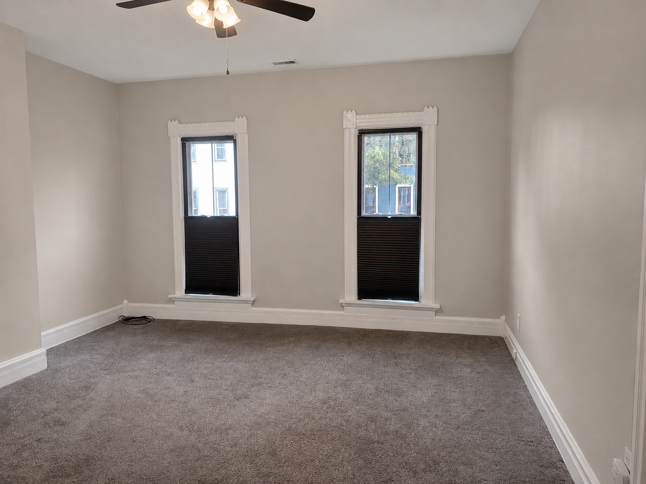 48 Clover St - Photo 6 of 11