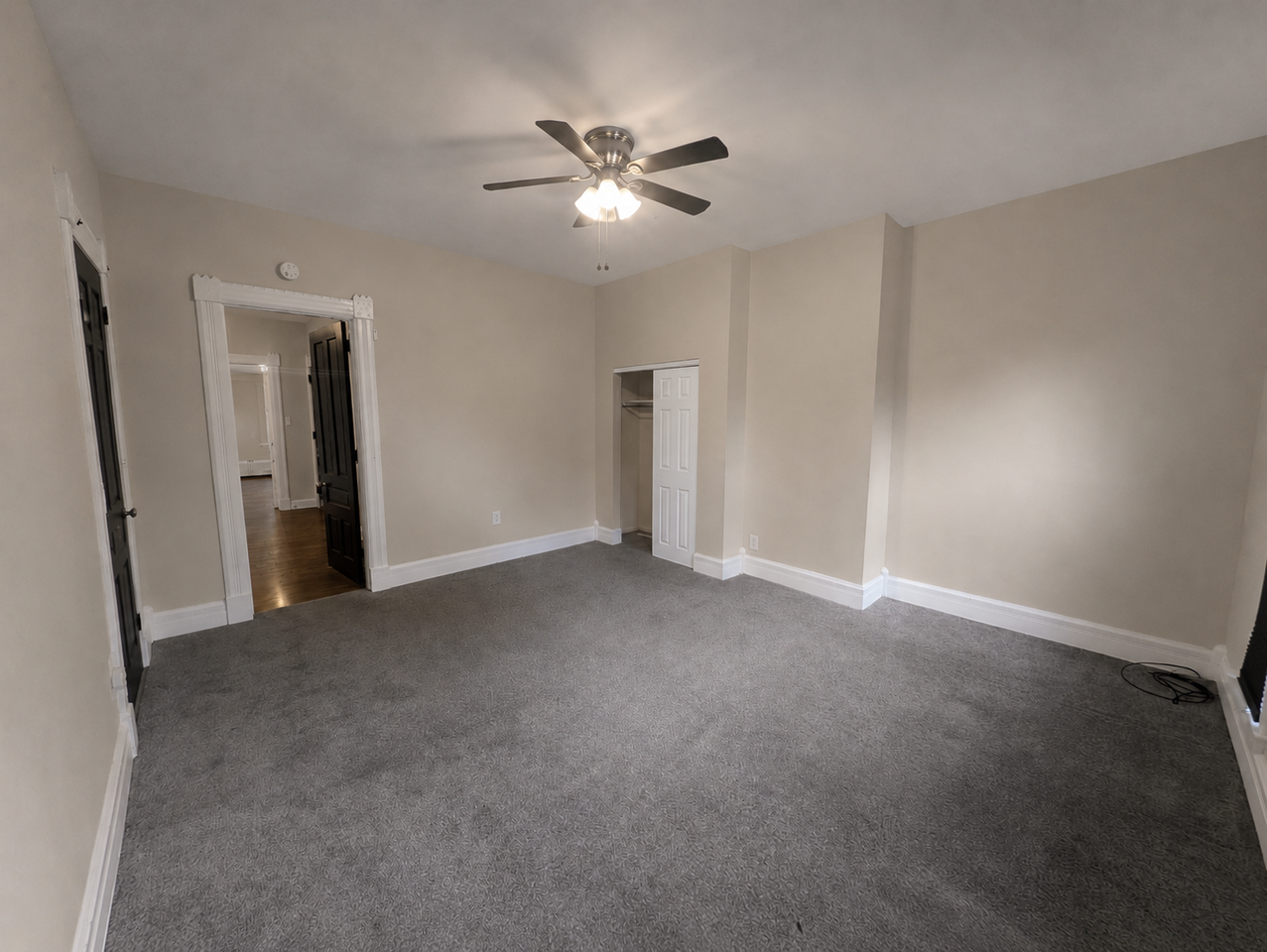 48 Clover St - Photo 7 of 11