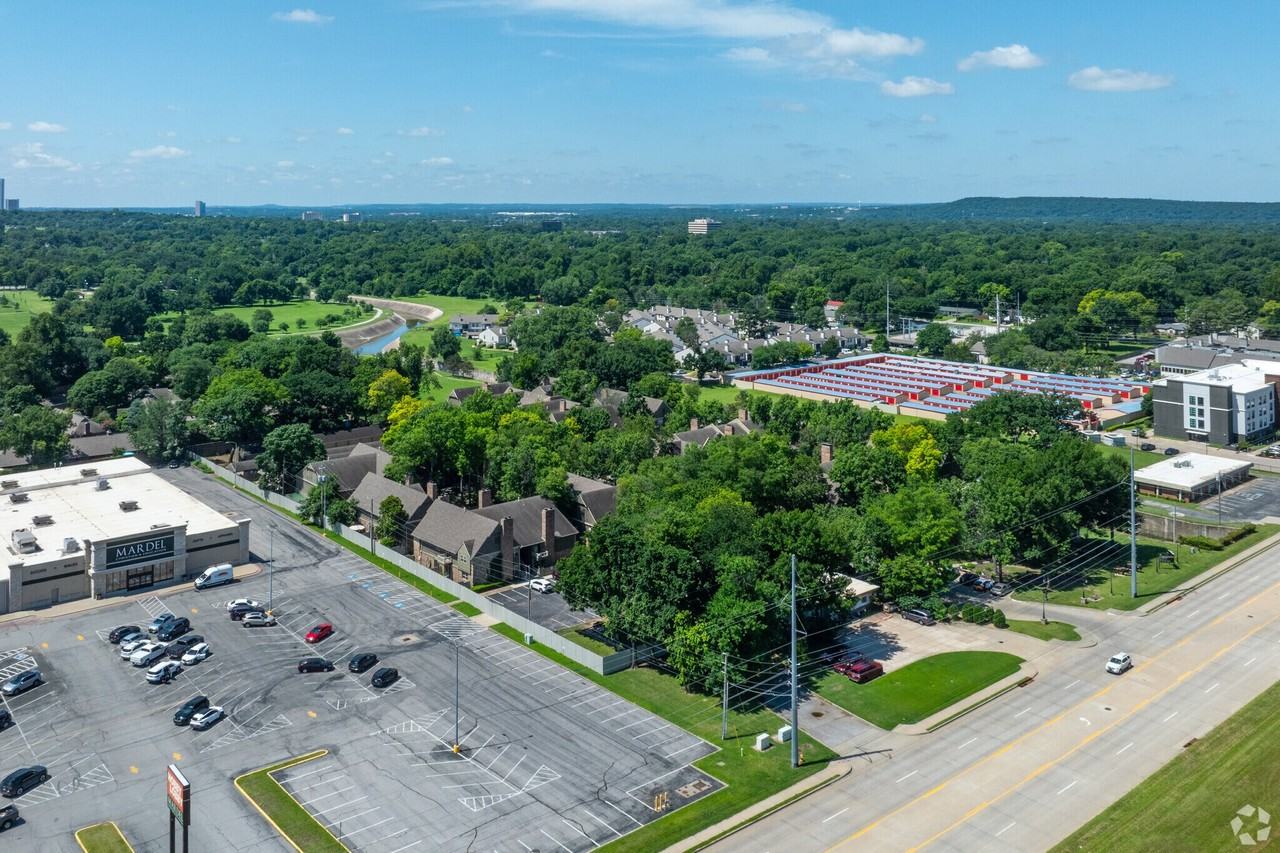 Heatherwood Apartments - Photo 3 of 50