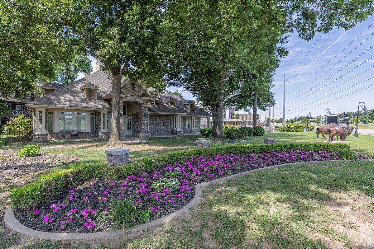 Heatherwood Apartments - Photo 7 of 50