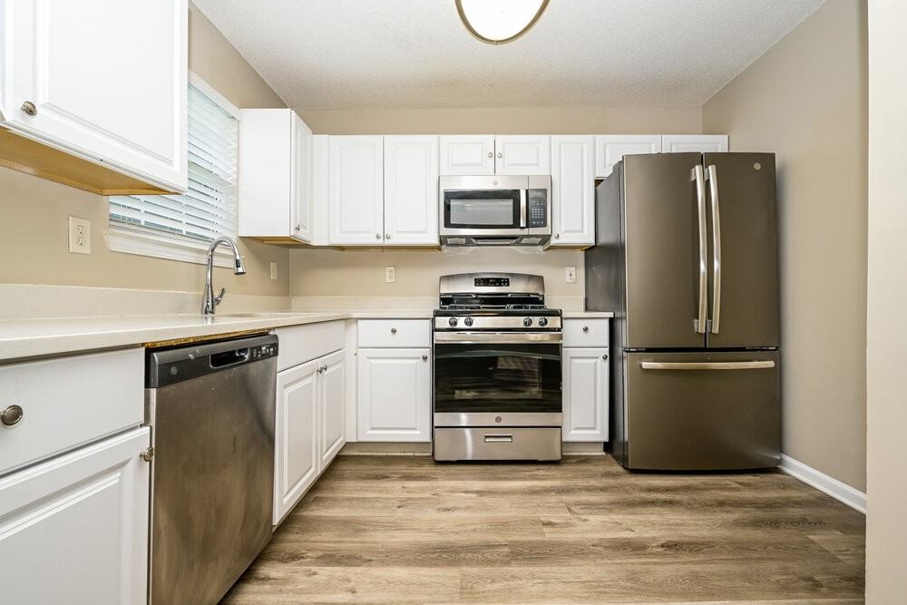 3554 Waldrop Rd - Photo 6 of 17