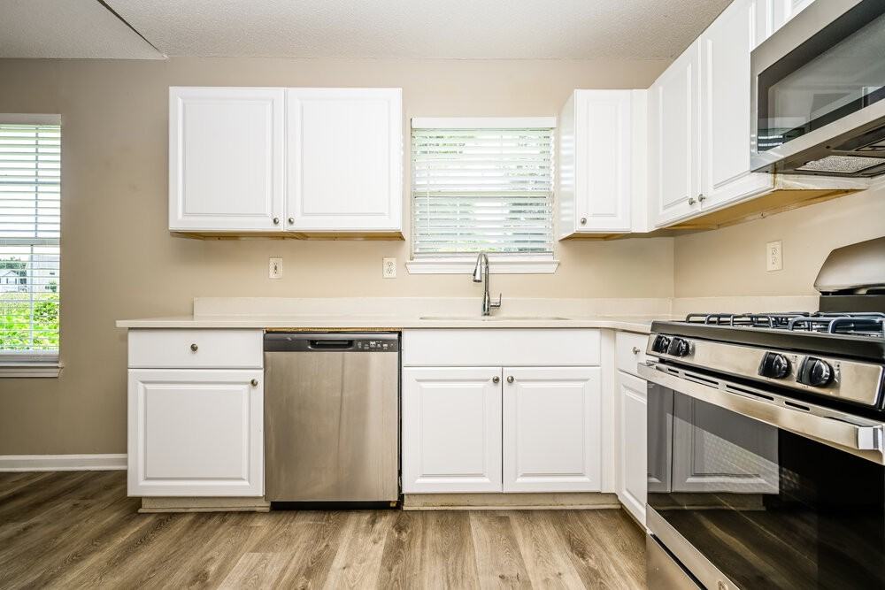 3554 Waldrop Rd - Photo 7 of 17