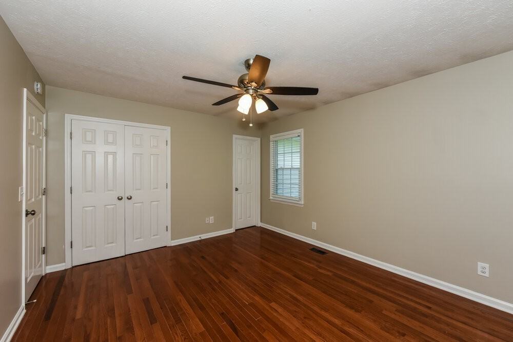 2121 Ravenwood Dr - Photo 6 of 14