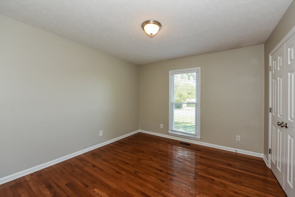 2121 Ravenwood Dr - Photo 7 of 14