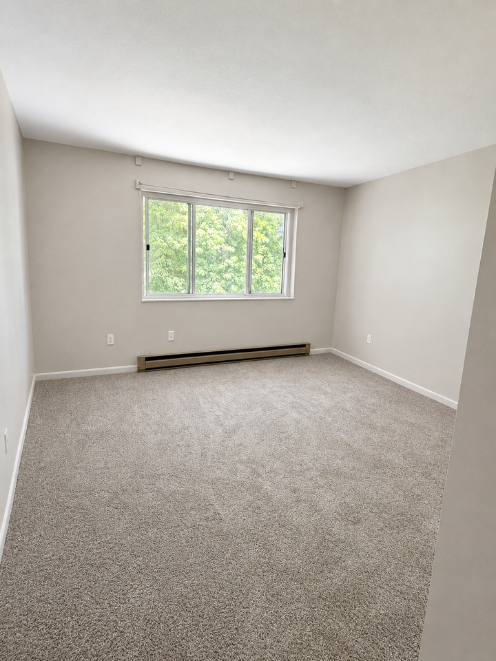 74 Beach St #6-12 - Photo 5 of 8