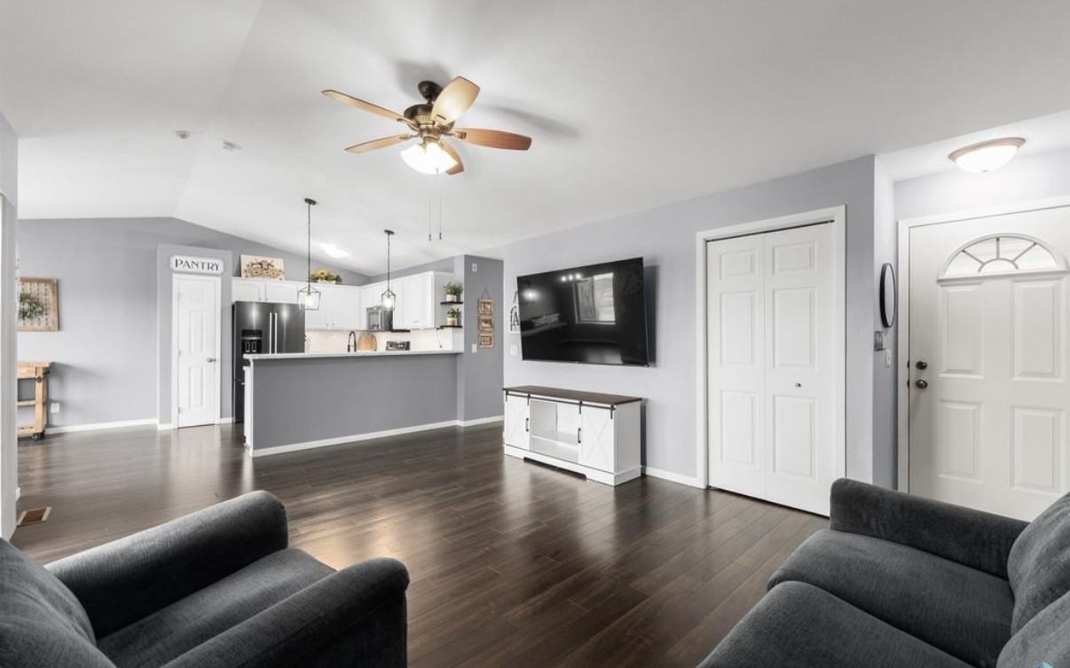 4912 S Klein Ave #28 - Photo 4 of 27