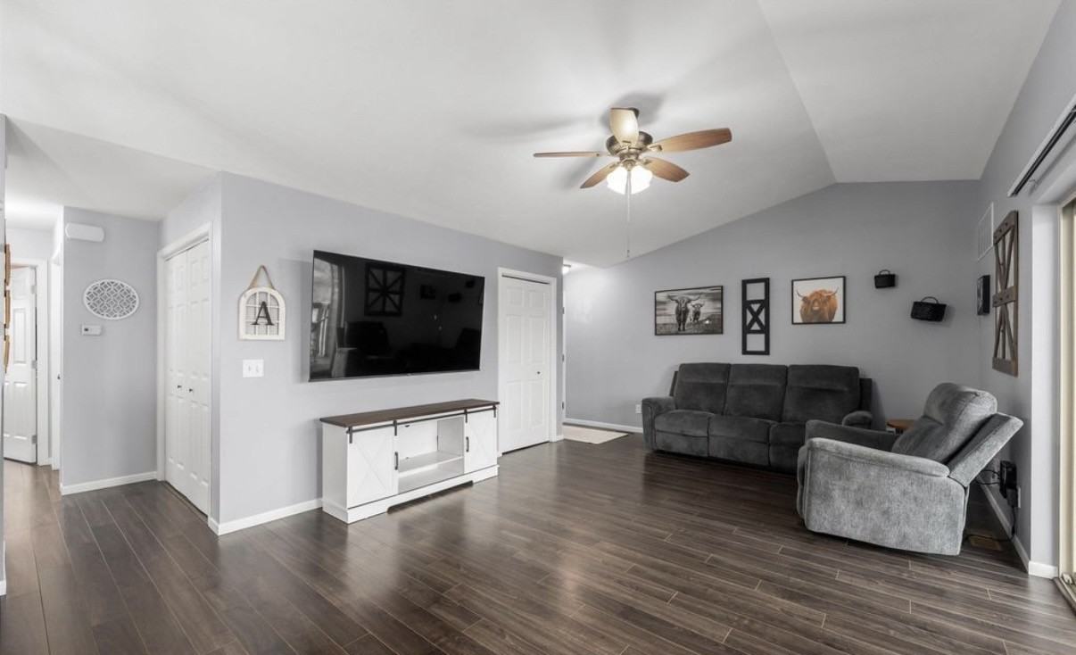 4912 S Klein Ave #28 - Photo 5 of 27