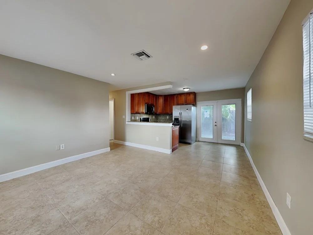 1411 N 70th Ter #NA - Photo 5 of 11