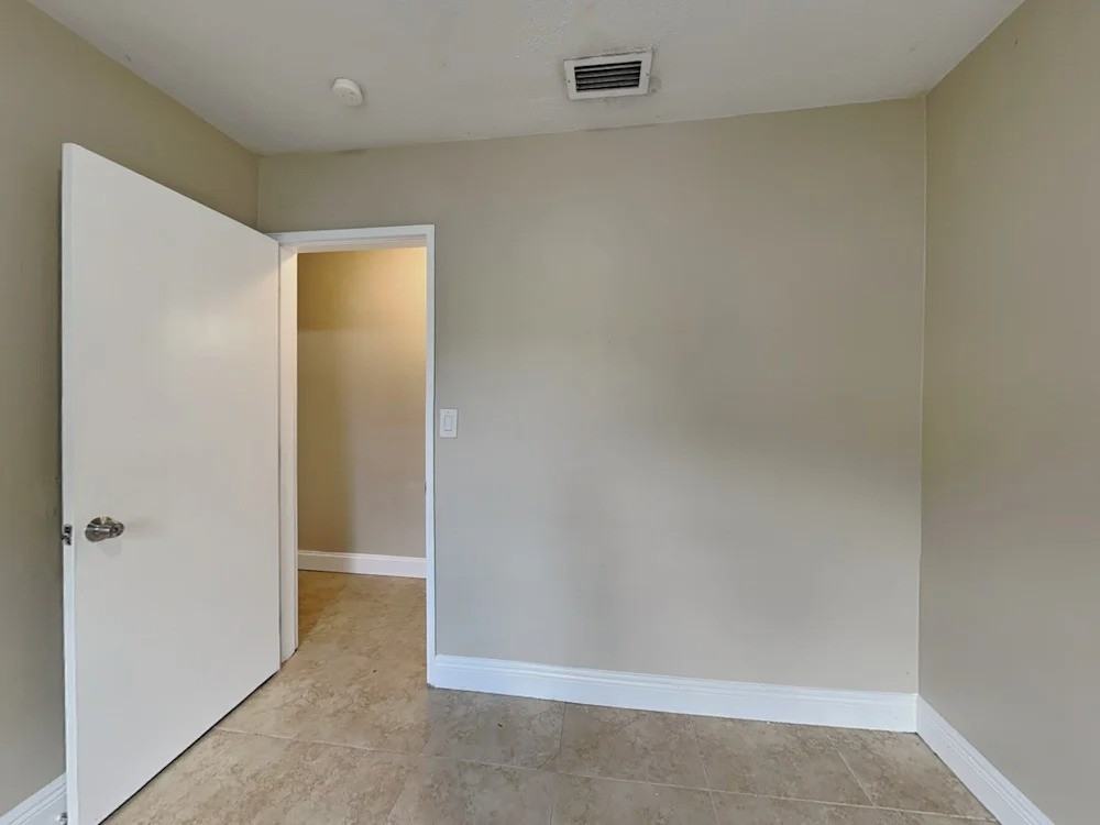 1411 N 70th Ter #NA - Photo 7 of 11