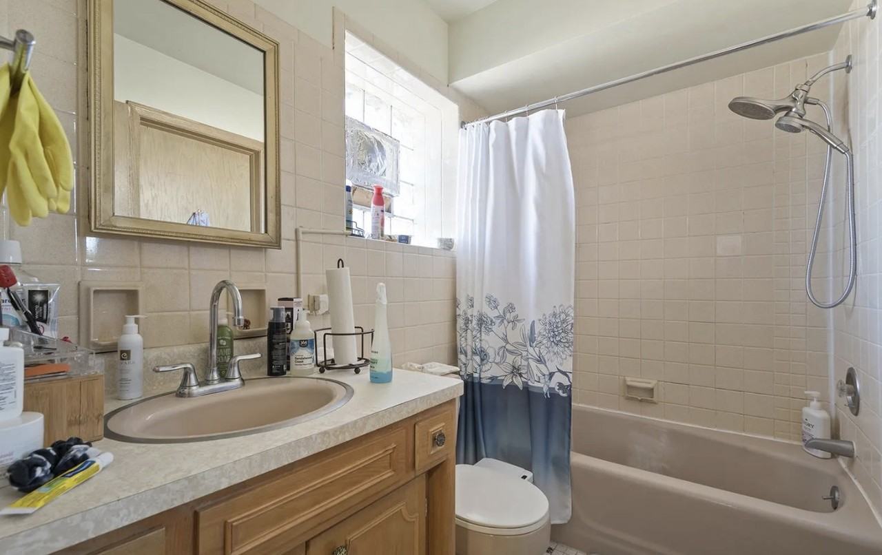 1121 N Northwest Hwy #3 - Photo 2 of 14