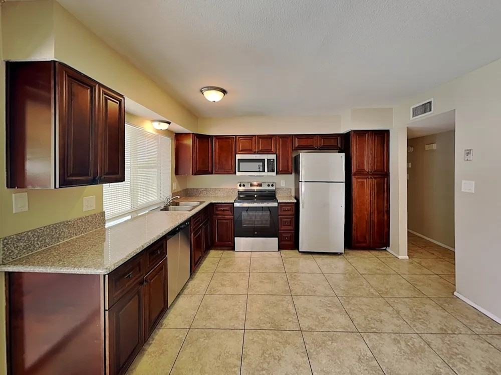 4135 N 81st Ave #NA - Photo 3 of 12