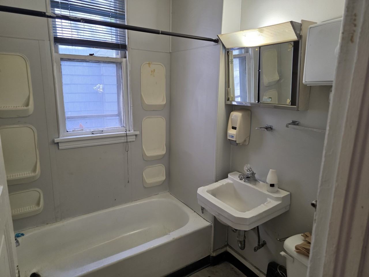 12435 Auburndale Ave #NA - Photo 3 of 17