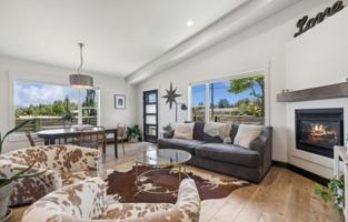 featured image of 1010 E 7th St #NA