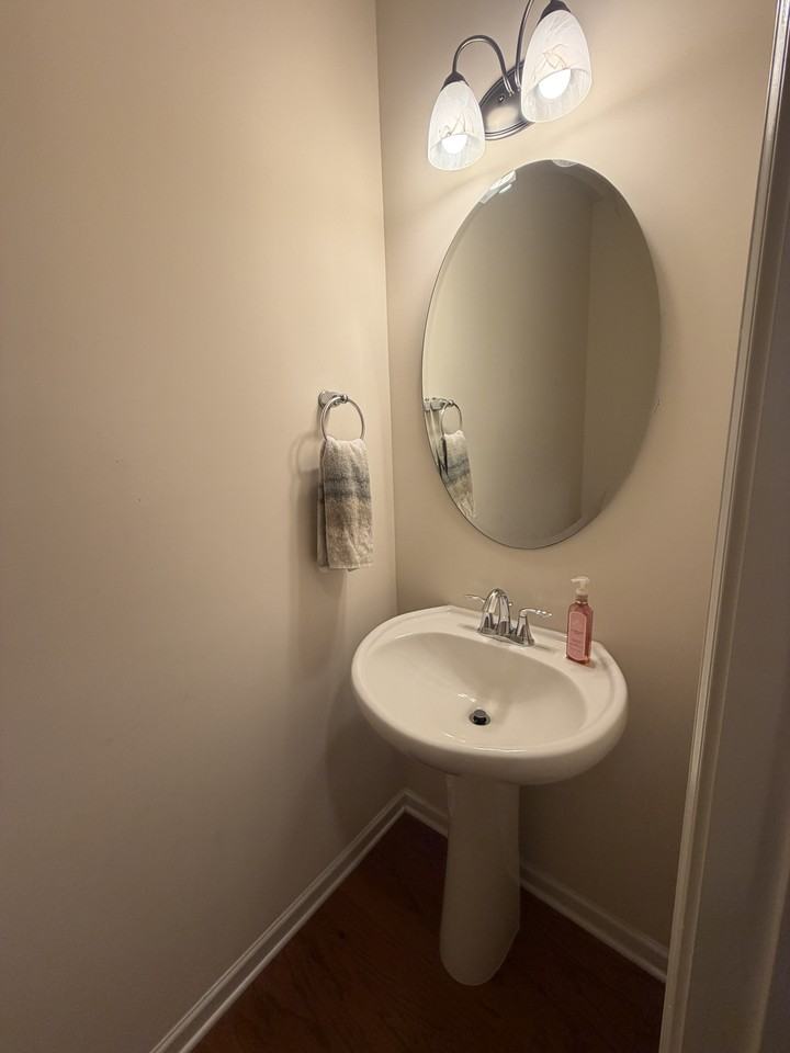 2721 Sawbridge Ln - Photo 4 of 20