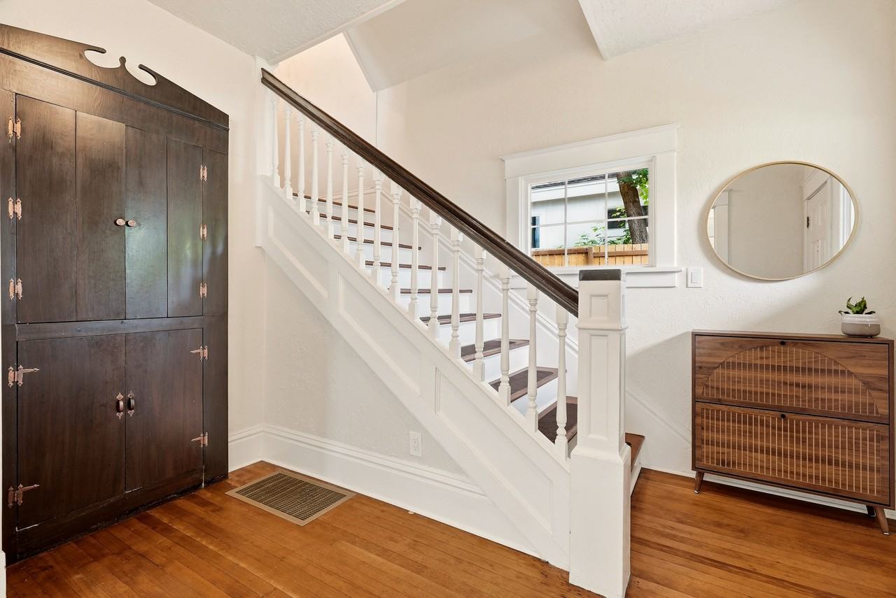 1303 S Ash St #NA - Photo 3 of 34