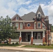 featured image of 233 E Pitt St #1-2