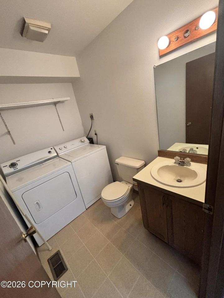 2733 W 69th Ave - Photo 4 of 33