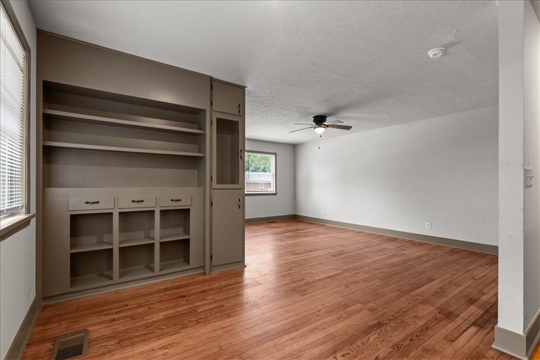 522 S Duncan Ave - Photo 7 of 31