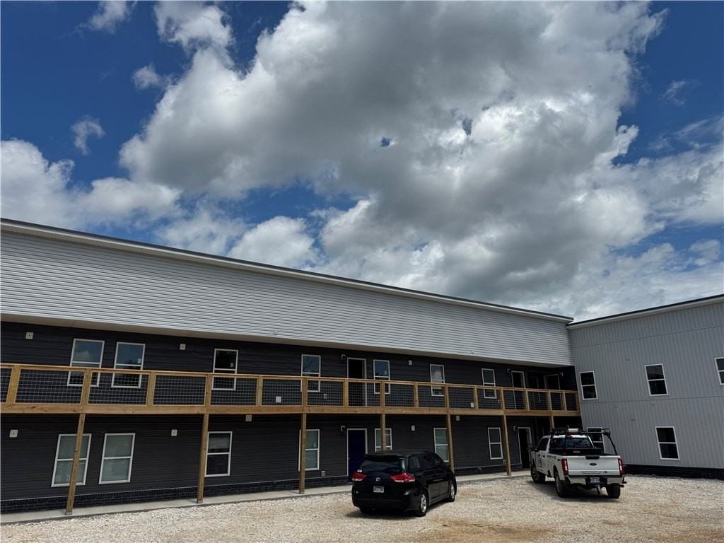 2301 N Center St - Photo 2 of 12