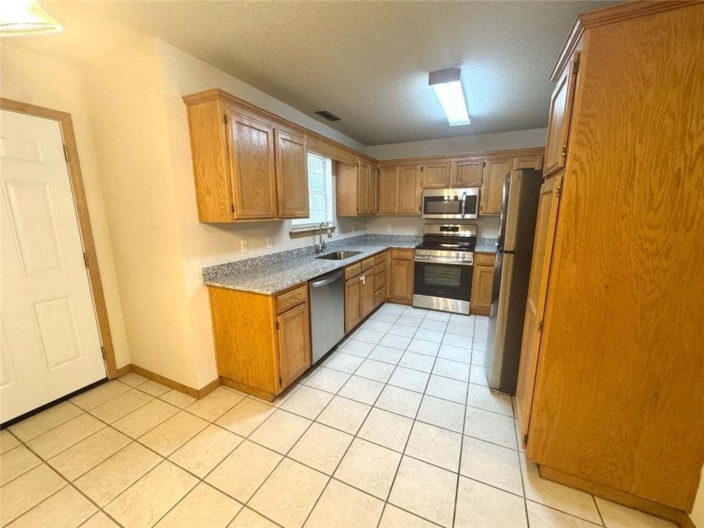 2203 E Cinnamon Way - Photo 6 of 11
