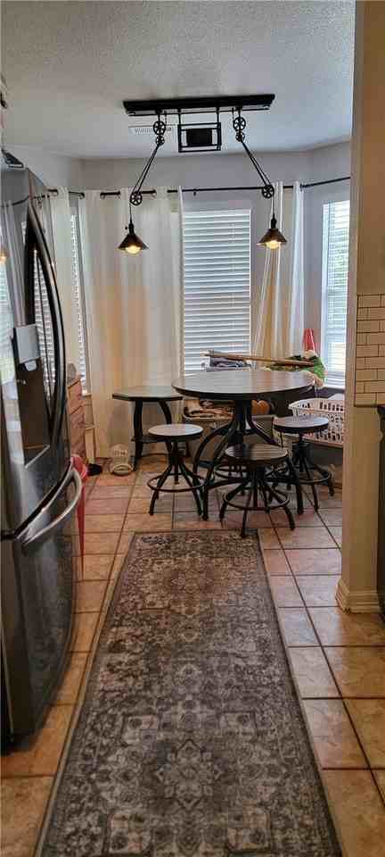 833 S Eastview Dr - Photo 7 of 13