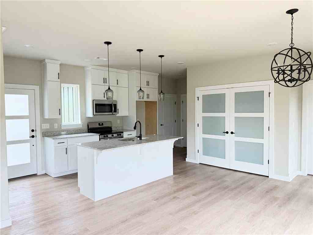 77 Shetland Dr - Photo 2 of 15