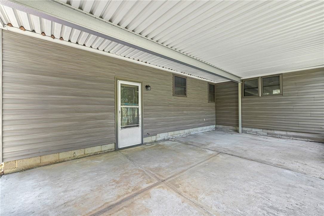 1414 S West Ave - Photo 3 of 30