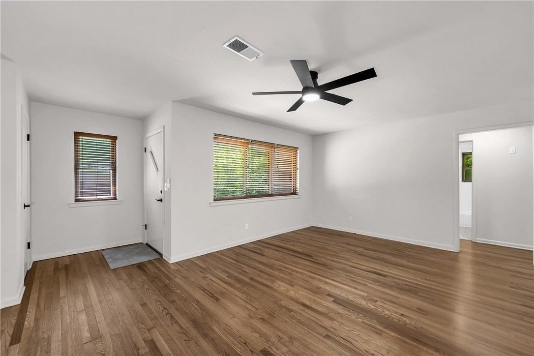 1414 S West Ave - Photo 5 of 30