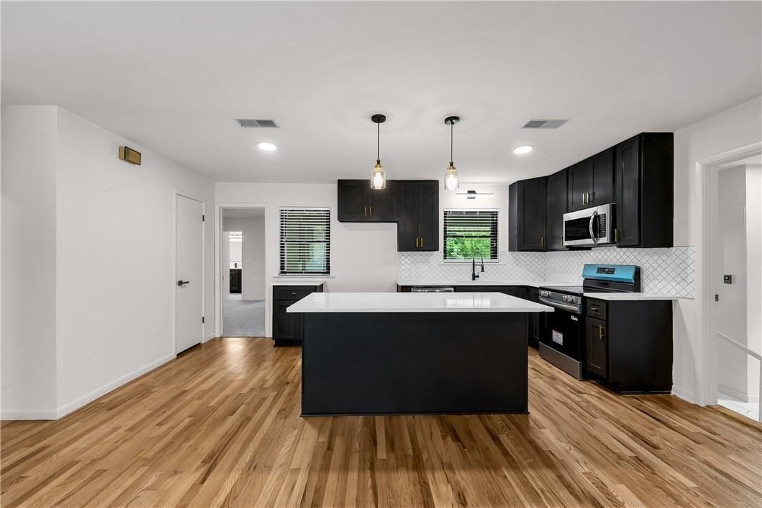 1414 S West Ave - Photo 7 of 30