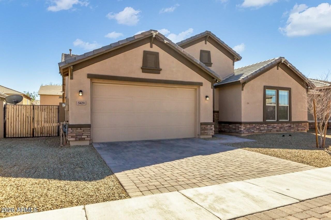 5429 W Lydia Ln - Photo 2 of 50