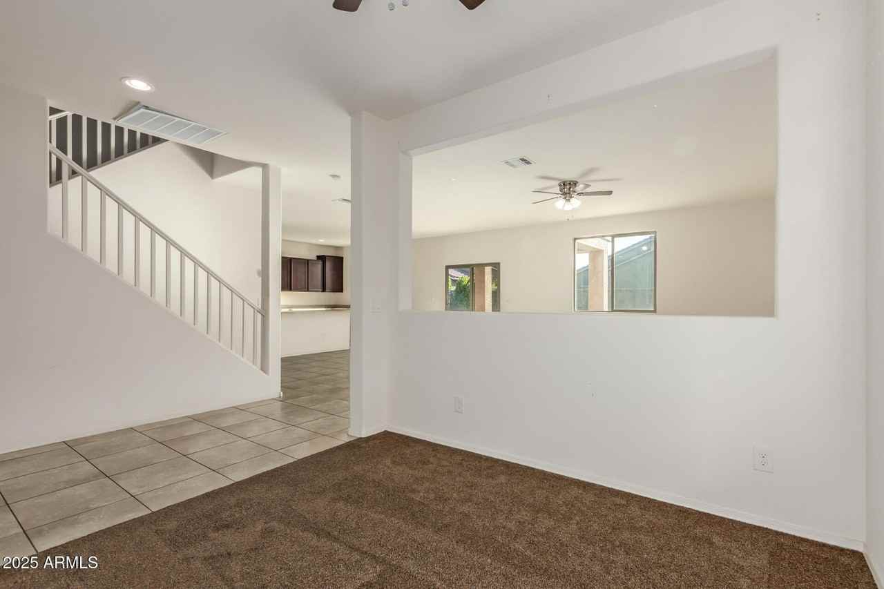 11603 W Calavar Rd - Photo 7 of 38