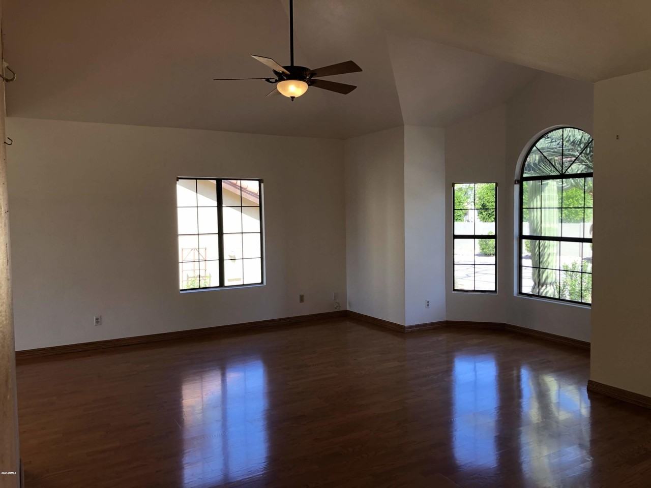 16226 S 37th Way - Photo 5 of 49