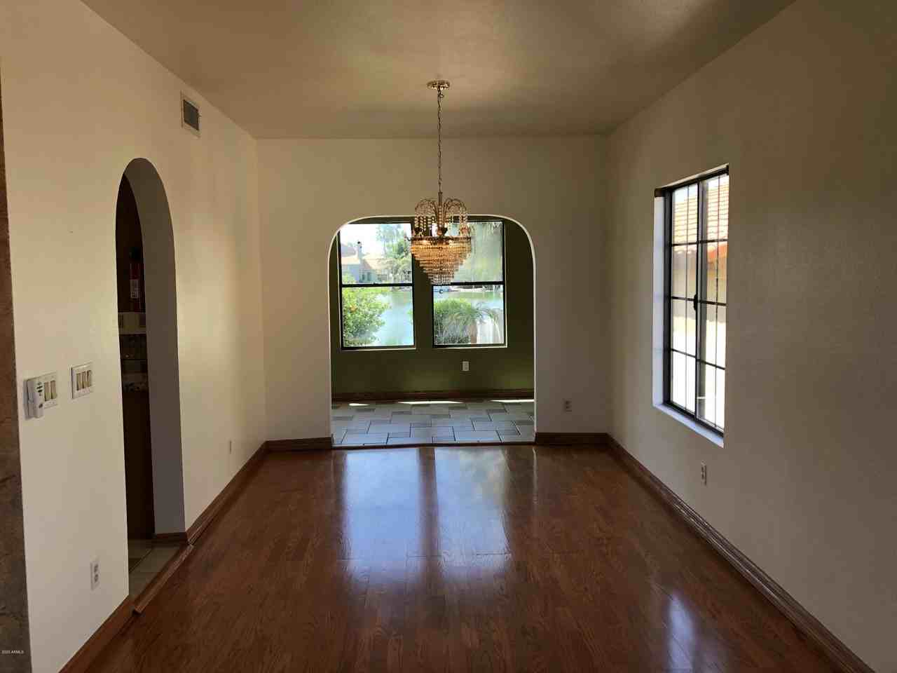 16226 S 37th Way - Photo 7 of 49