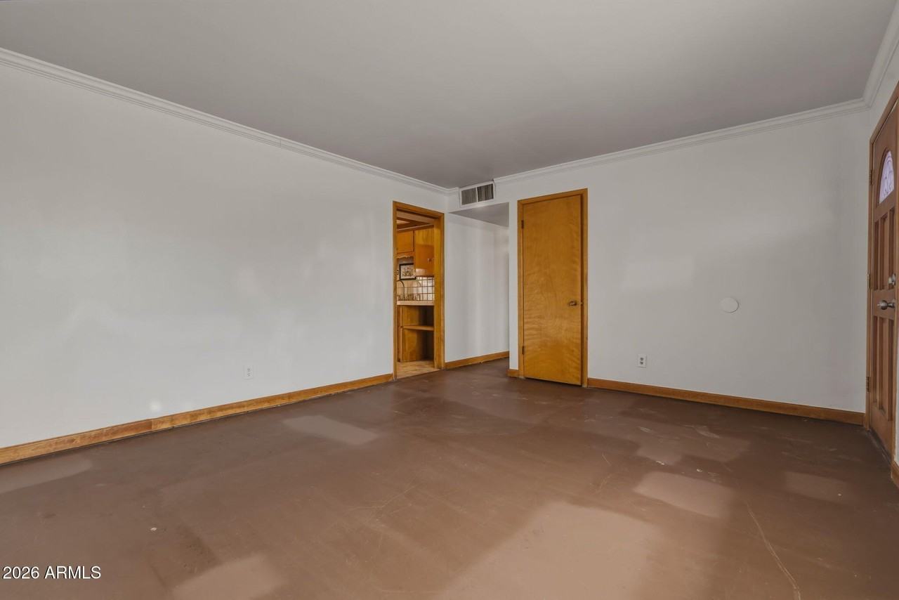 3636 W Keim Dr - Photo 4 of 37