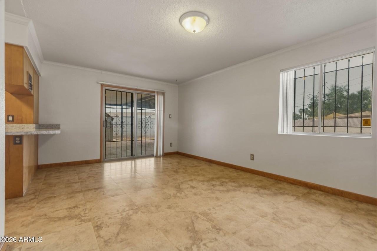 3636 W Keim Dr - Photo 7 of 37