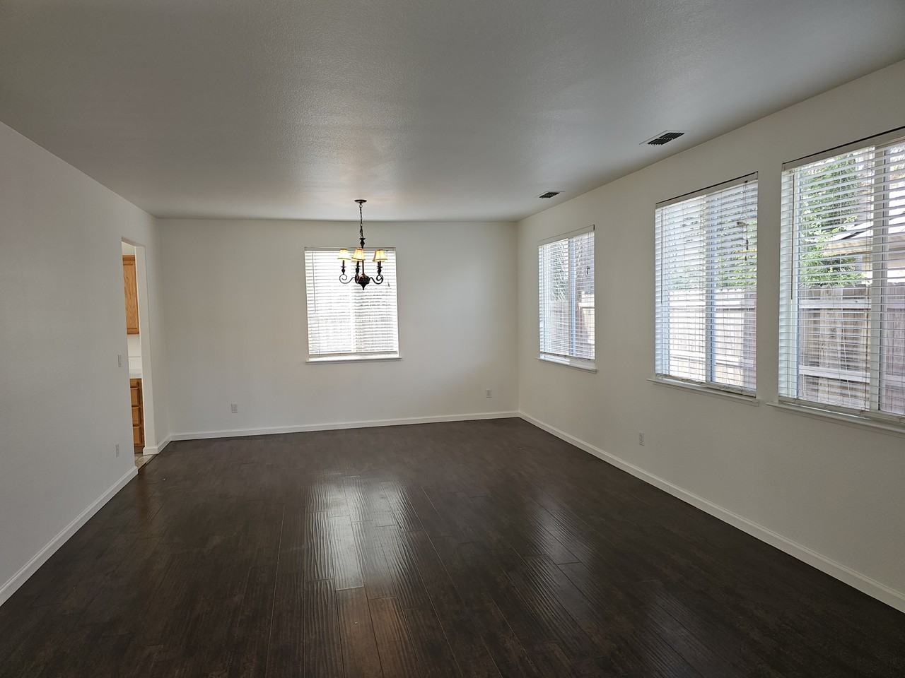 35 Klondike Ct - Photo 2 of 16