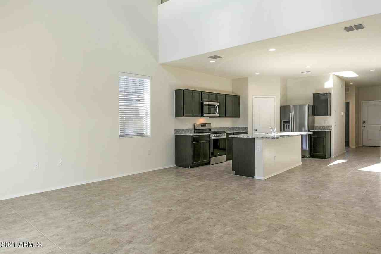 3681 N 307th Dr - Photo 5 of 37